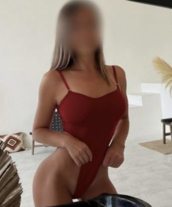 Амелия, 30 лет, 2 размер груди